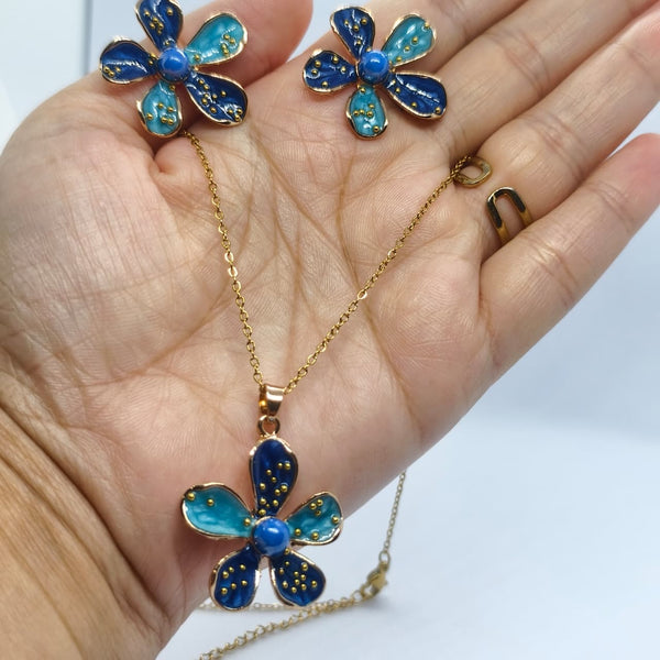 BlueBliss Floral Pendant Set