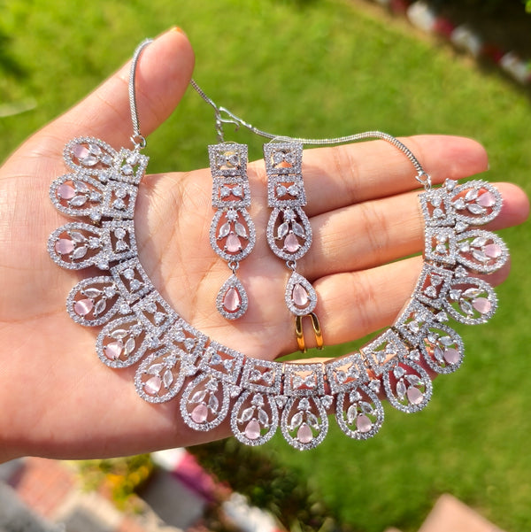 Crystal Bloom Round ADNecklace Set