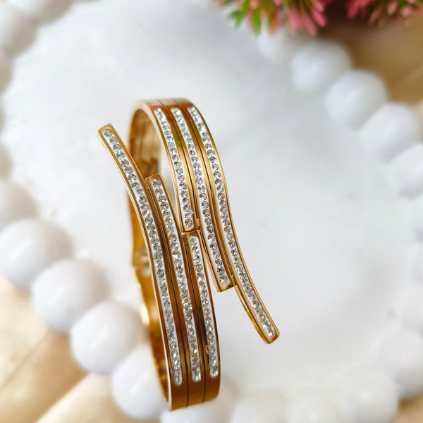Celeste Wave Spark Bracelet