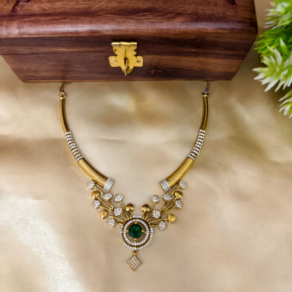 Royal Radiance Antique Necklace Set