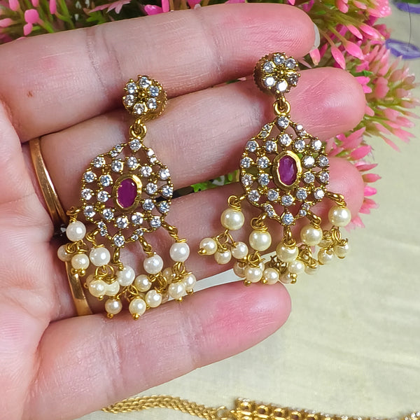 Rajsi Pearl Kundan Choker Necklace Set