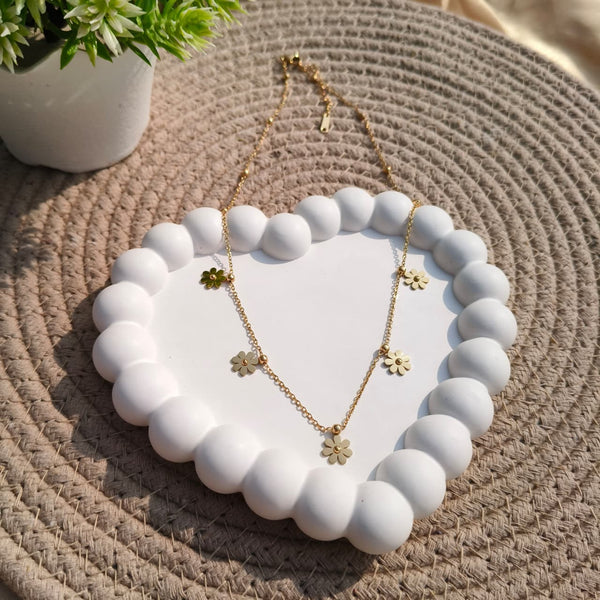 Daisy Floral Charm Necklace