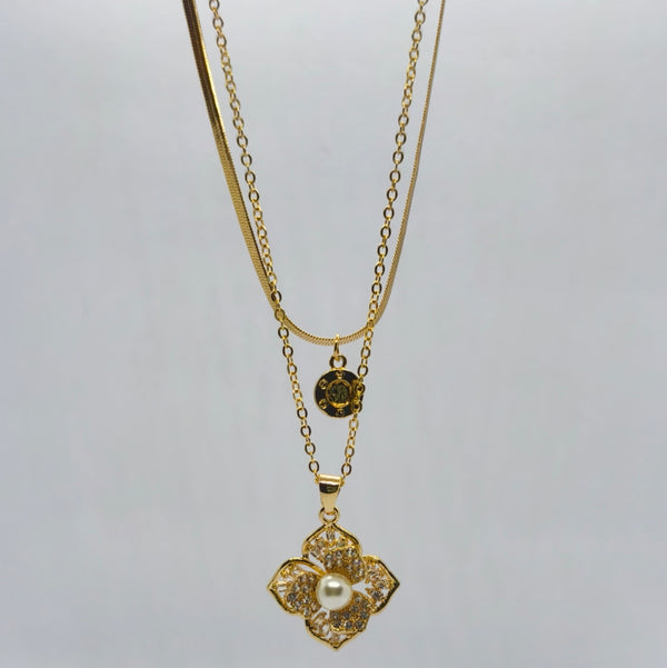 Pearl Bloom Dual Layered Anti-Tarnish Pendant Chain