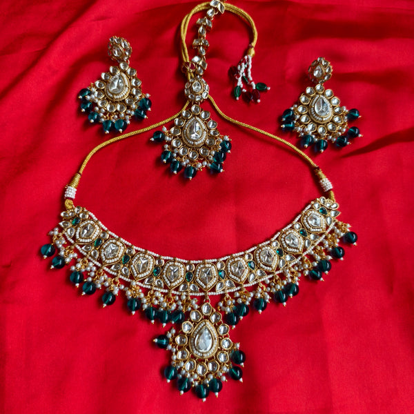 Emerald Aura Kundan Bridal Set