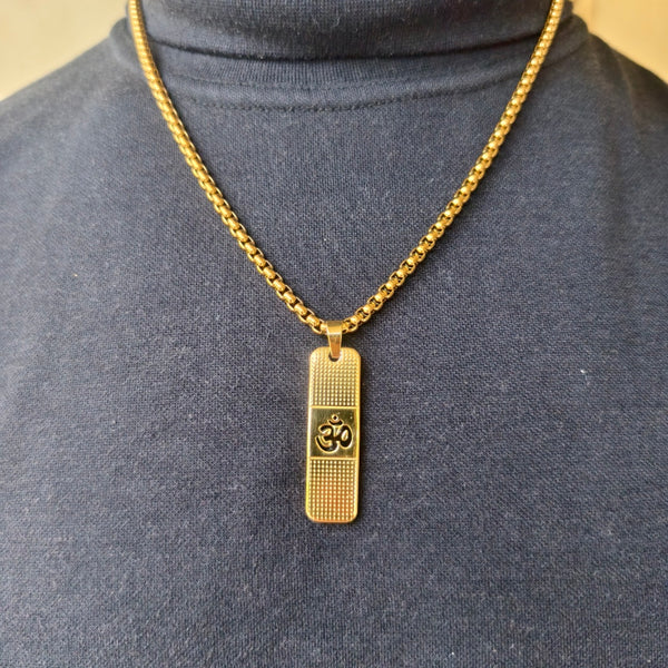 Divine Om Anti-Tarnish Men’s Gold Chain Pendant