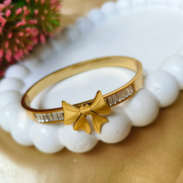 Golden Bow Charm Bracelet