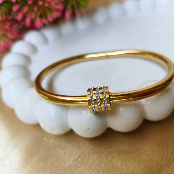Radiant Halo Gold Bangle