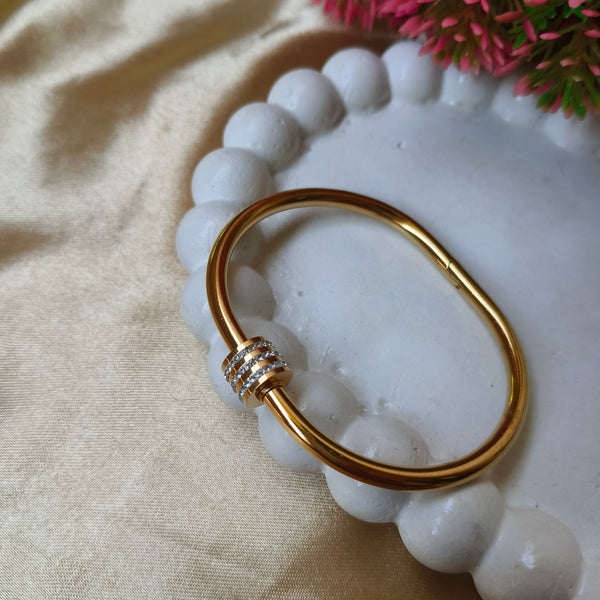 Radiant Halo Gold Bangle