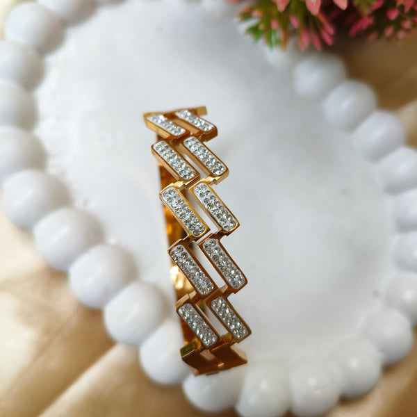 Aurora Zigzag Spark Bracelet