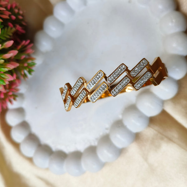 Aurora Zigzag Spark Bracelet