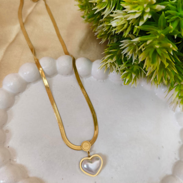 Lustrous Love Heart Pearl Pendant Chain