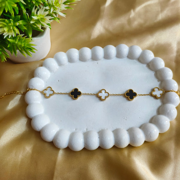 LuxeLuck Clover Link Bracelet