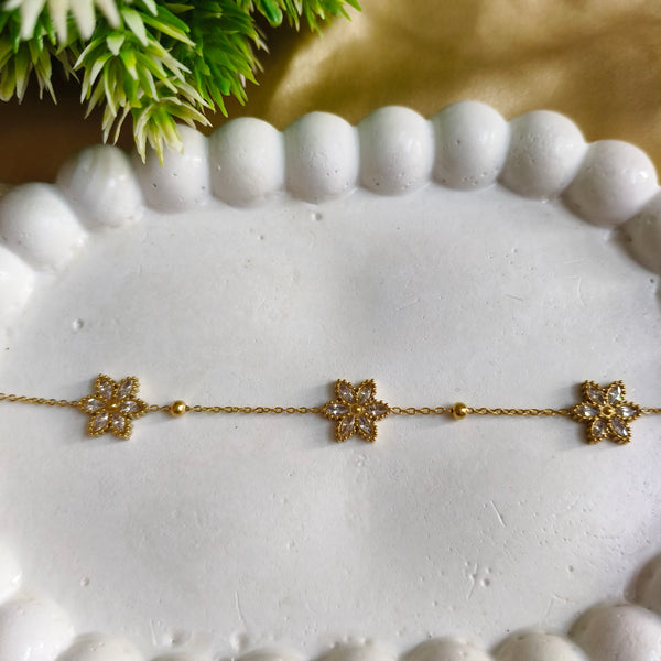 GlitzBloom Flower Bracelet