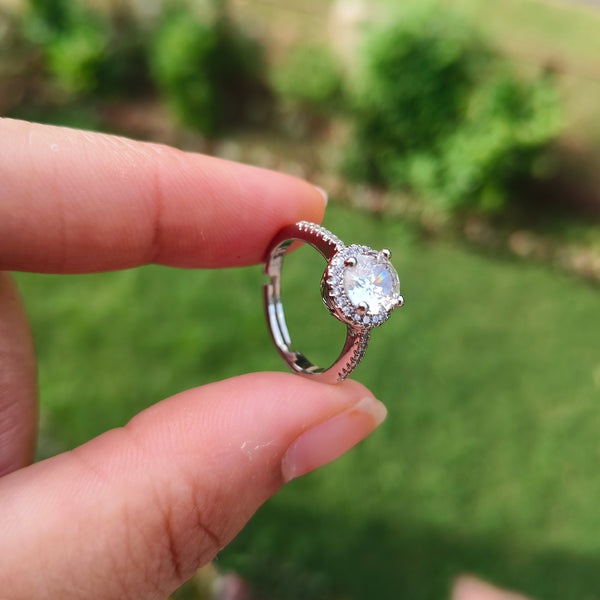 Glacia Solitaire Anti-Tarnish Ring