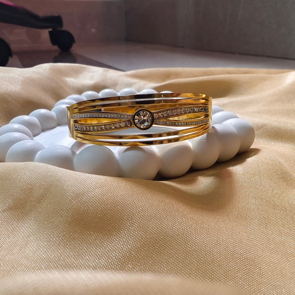 Luma Gold Bracelet