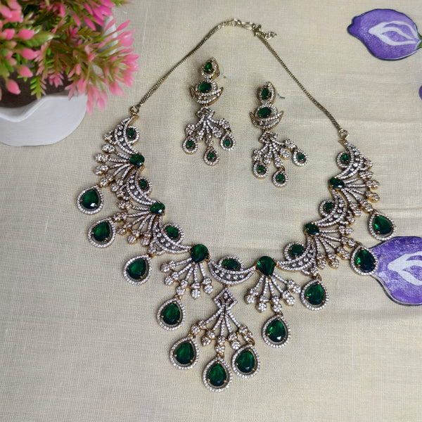 Emerald Royale Statement Necklace Set