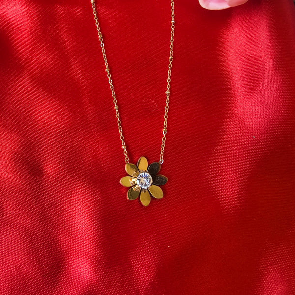 Golden Daisy Sparkle Anti-Tarnish Pendant Chain
