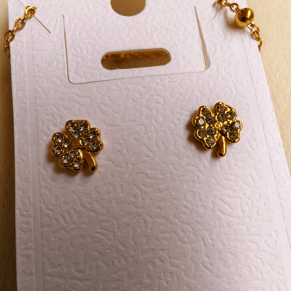 Daisy Charm Anti-Tarnish Pendant Set