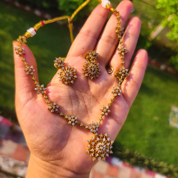 Heritage Floral Sparkle Necklace